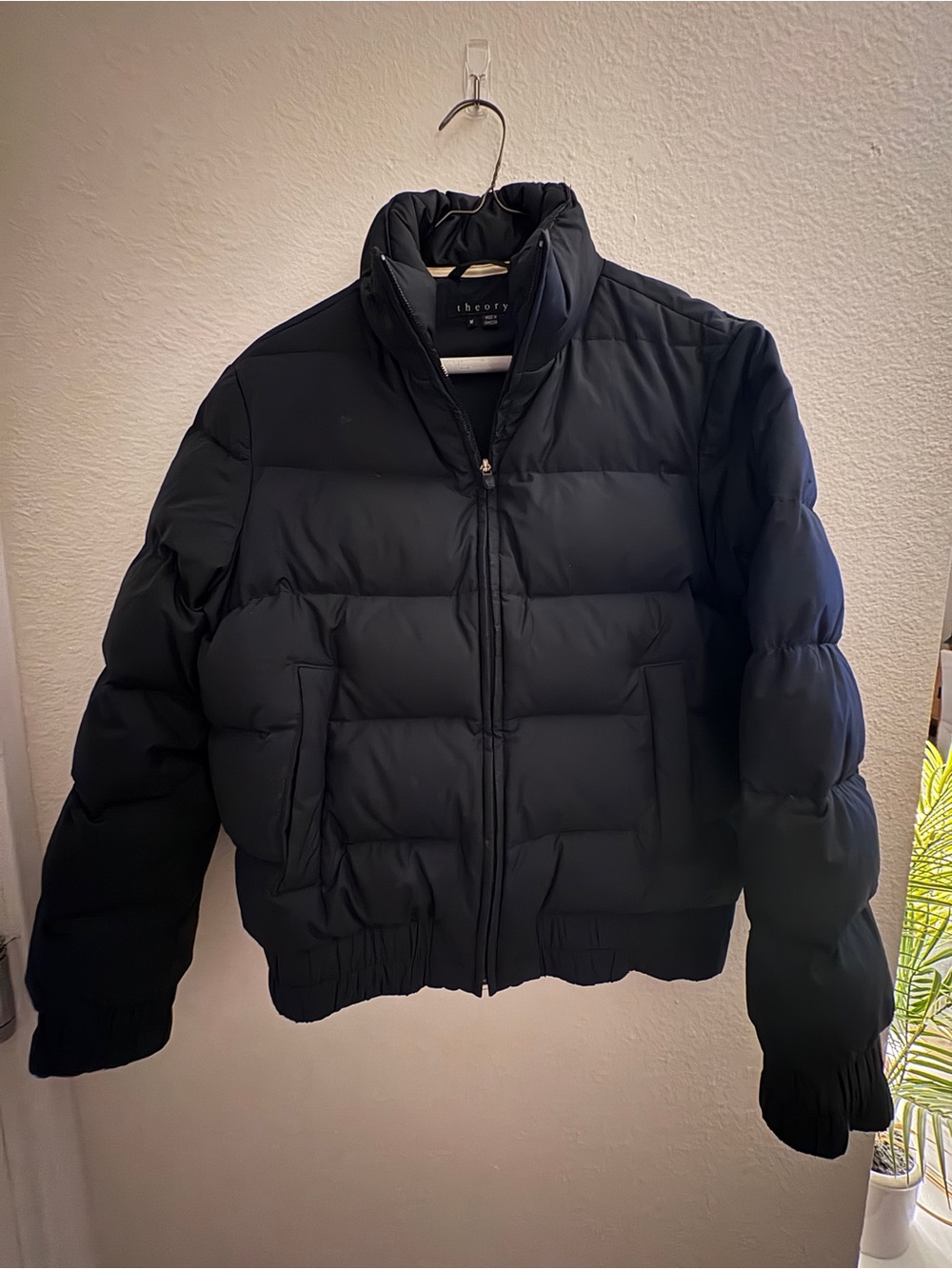 Theory women’s  Puffer Jacket